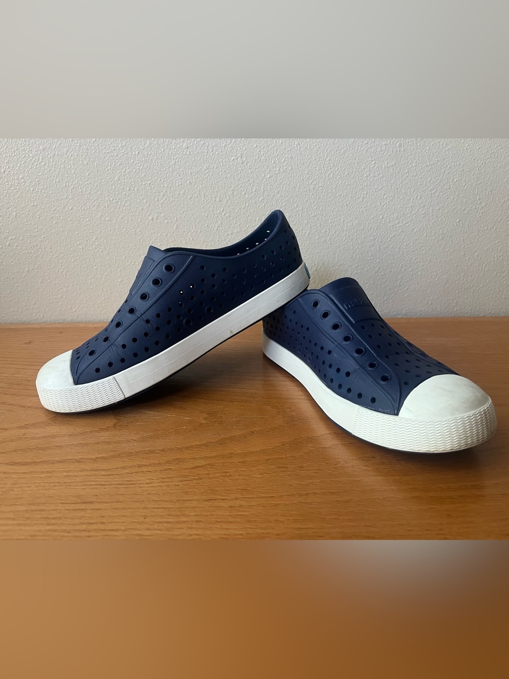 Native- Jefferson Style Shoe | Color: Navy Blue | Size: Unisex J4 (Big Kid 4)